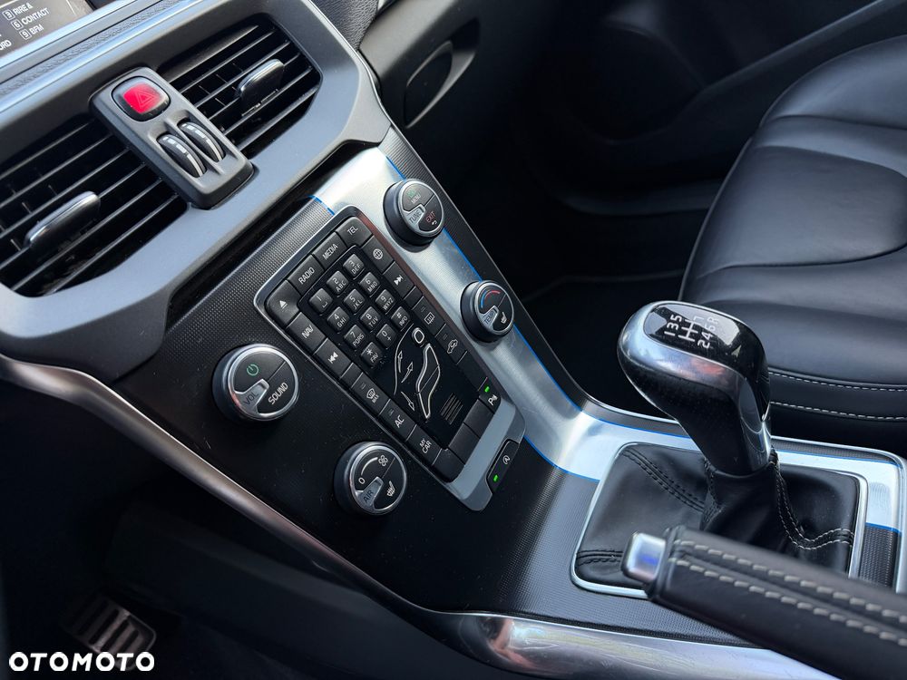 Volvo V40 D3 RDesign - 17