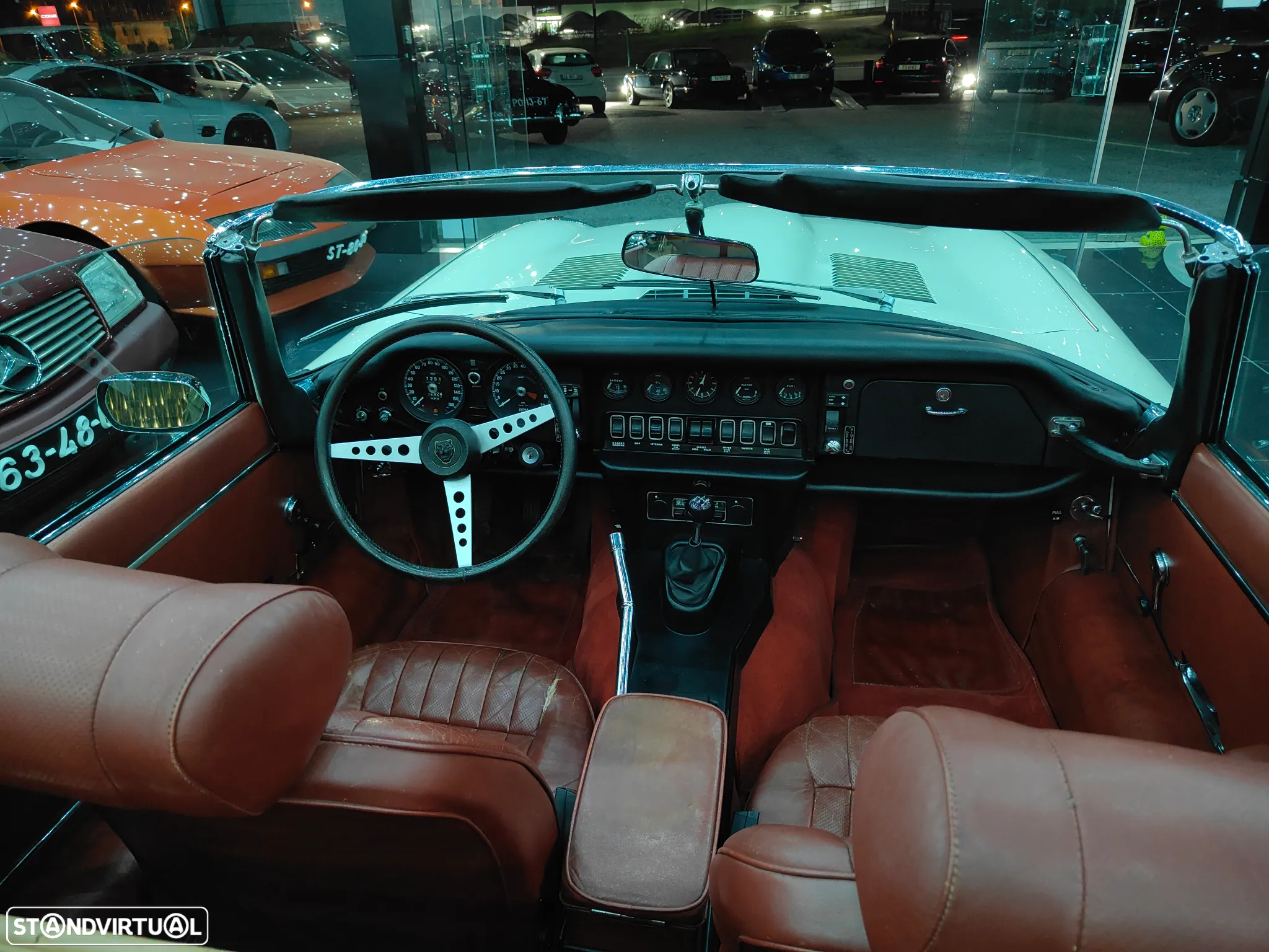 Jaguar E-Type - 20