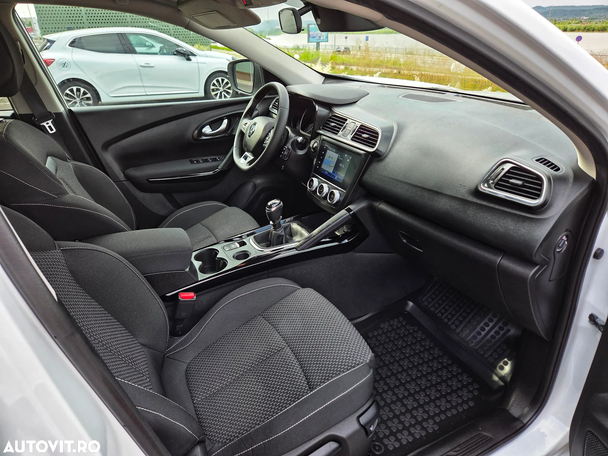 Renault Kadjar BLUE dCi 115 BUSINESS EDITION - 19