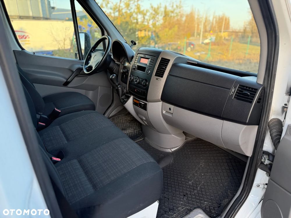Mercedes-Benz Sprinter - 18