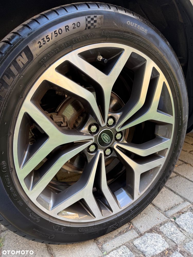 Land Rover Range Rover Evoque 2.0 D200 mHEV R-Dynamic SE - 33