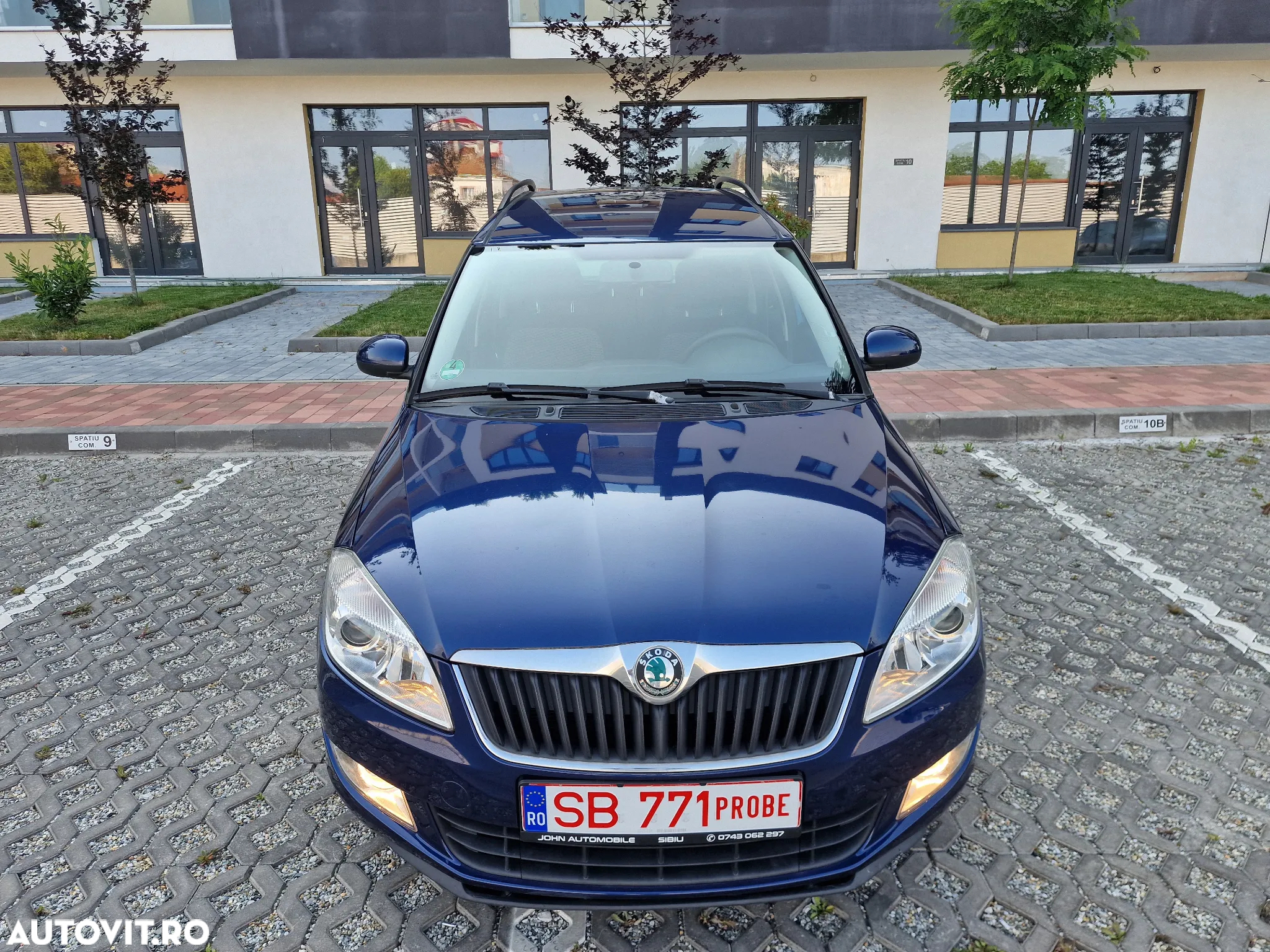 Skoda Roomster 1.2 TSI Ambition PLUS EDITION - 2