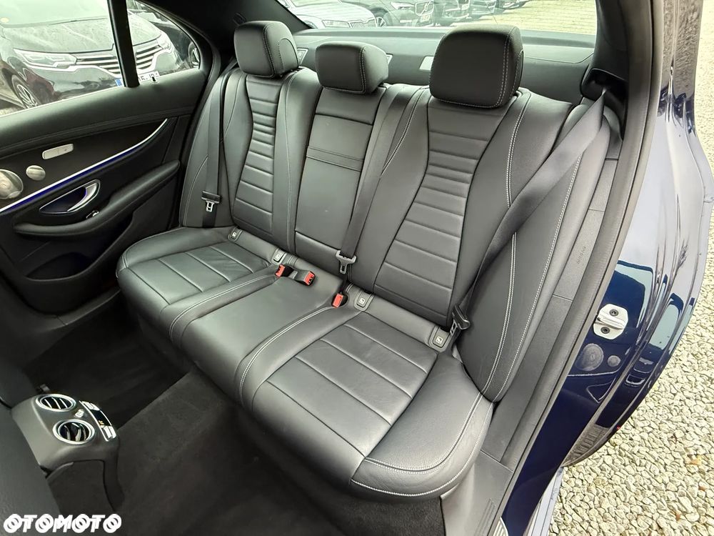 Mercedes-Benz Klasa E 300 de PHEV 4-Matic AMG 9G-Tronic - 29