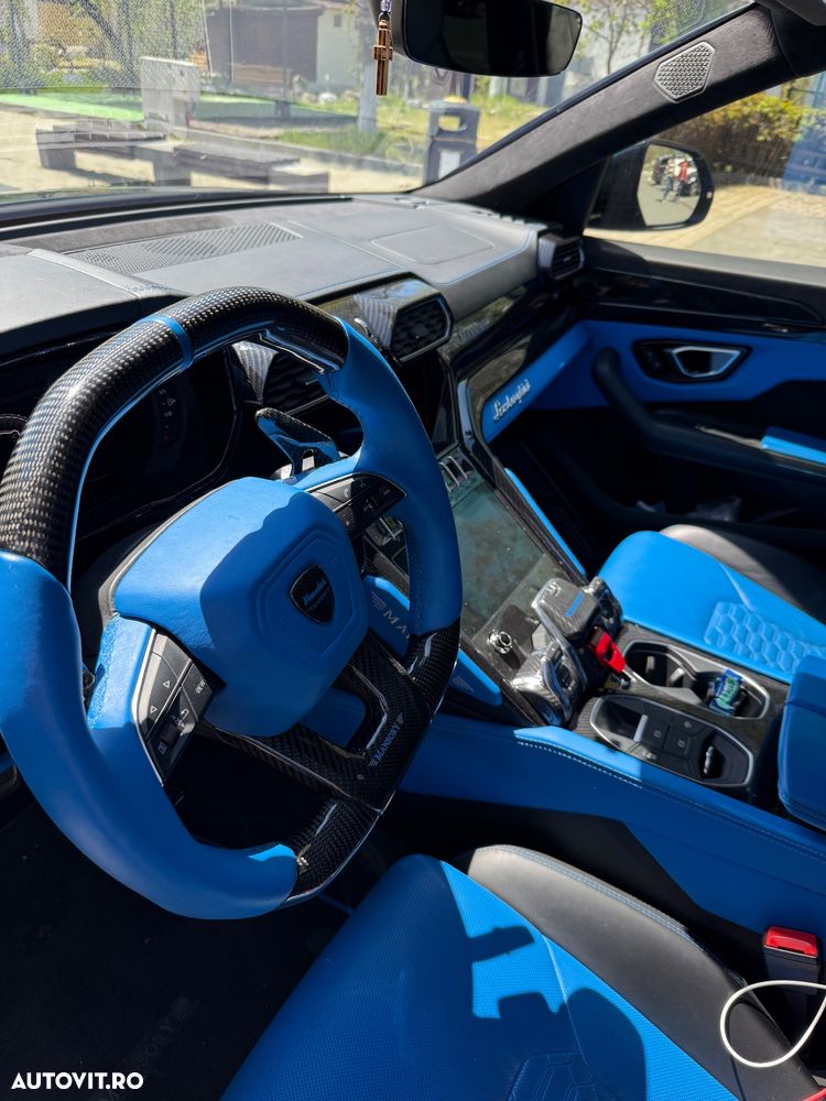 Lamborghini URUS - 23