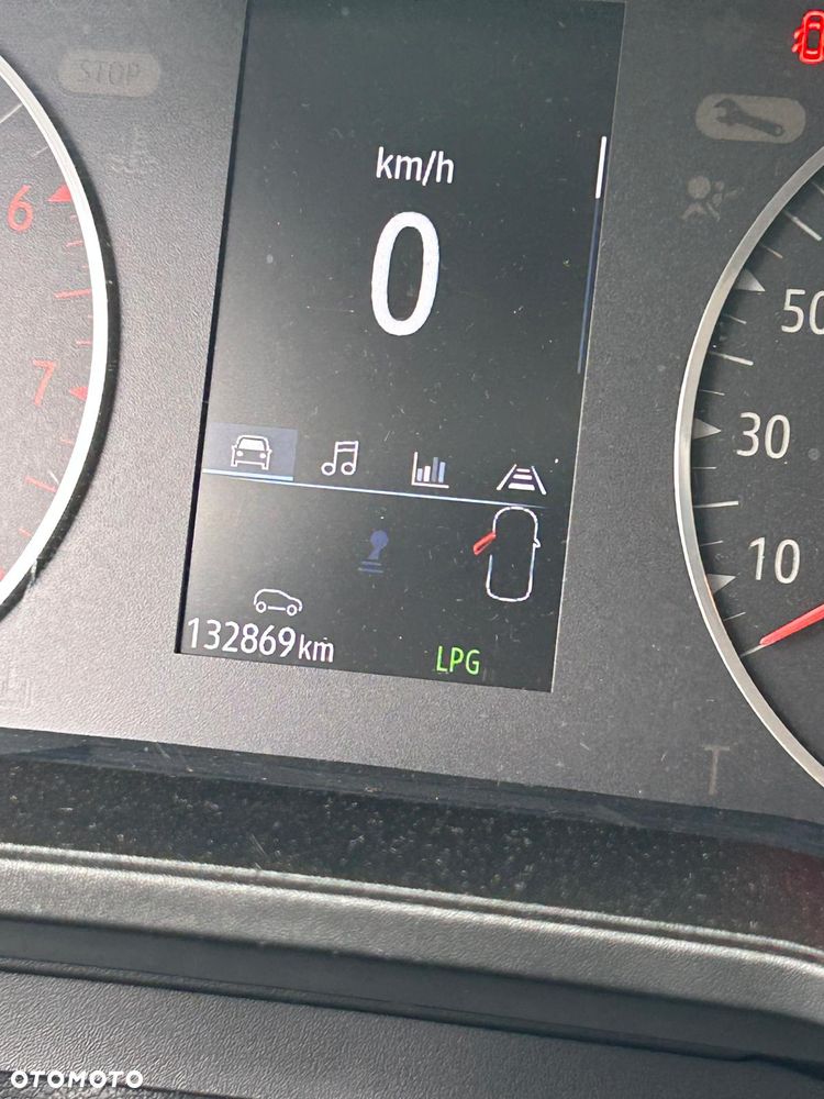 Renault Clio - 6