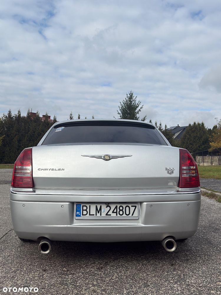 Chrysler 300C - 7