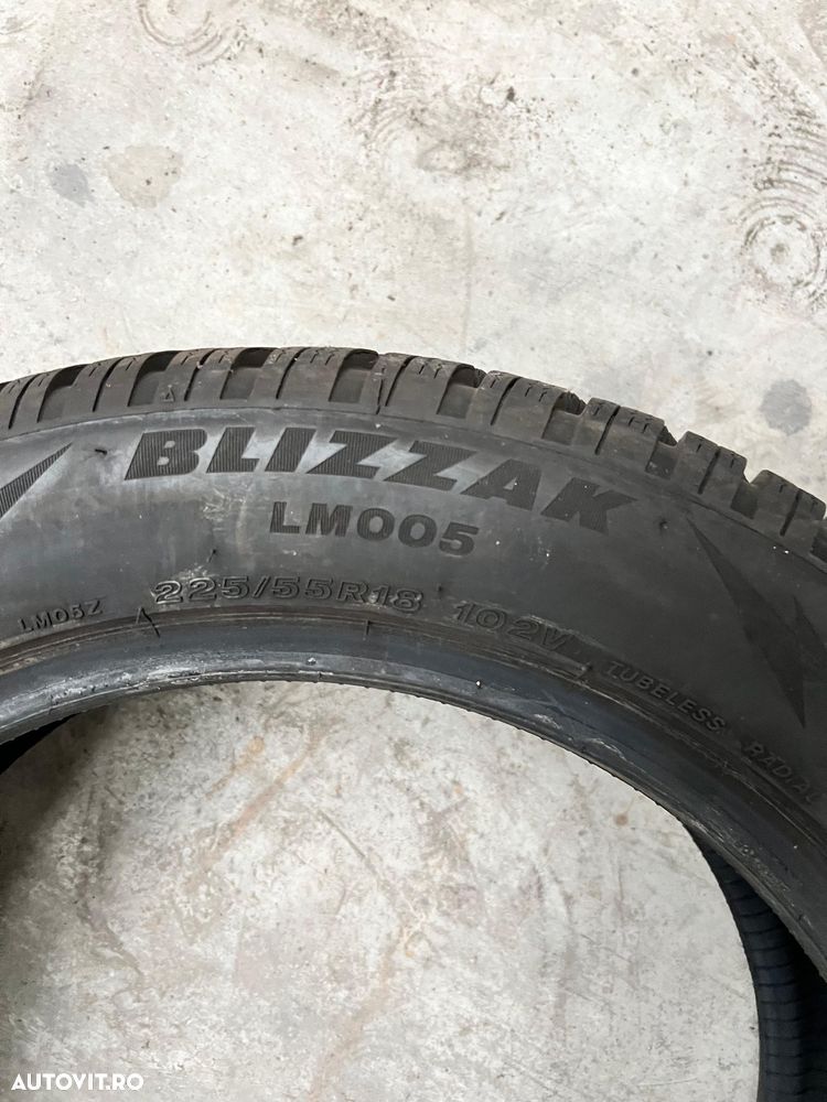 Vând 4 anvelope 225/55/18 bridgestone de iarnă ca noi - 9