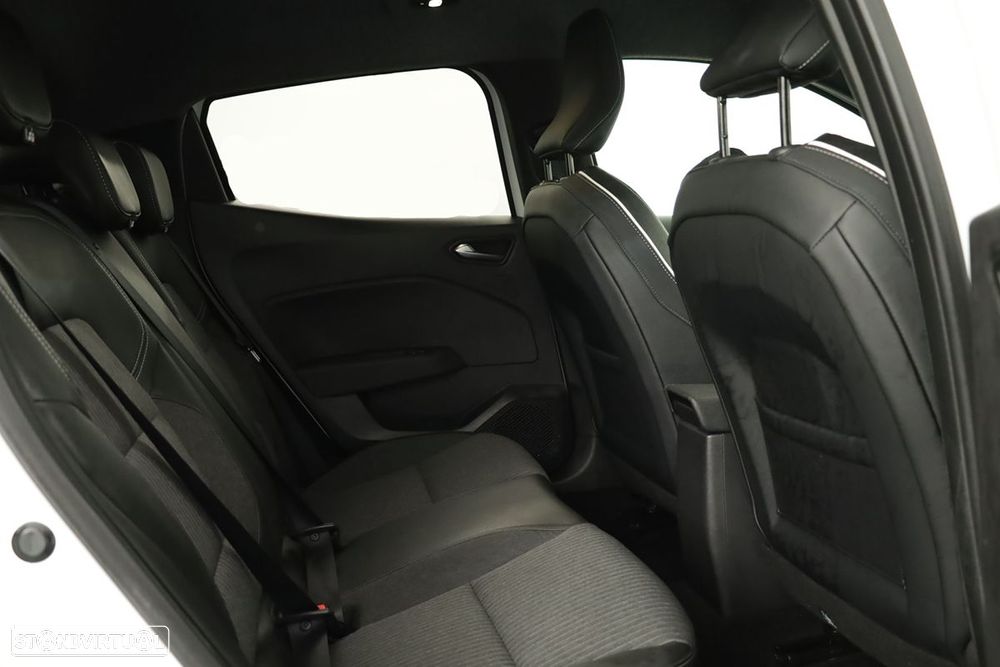 Renault Clio 1.0 TCe Techno CVT - 23