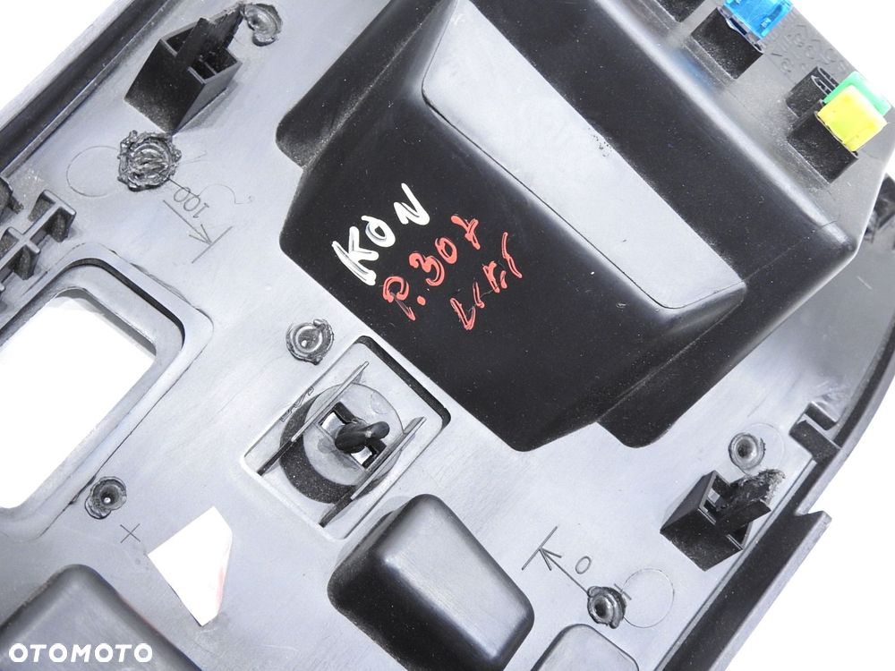 KLAPKA OSŁONA BEZPIECZNIKÓW PEUGEOT 307 LIFT - 4