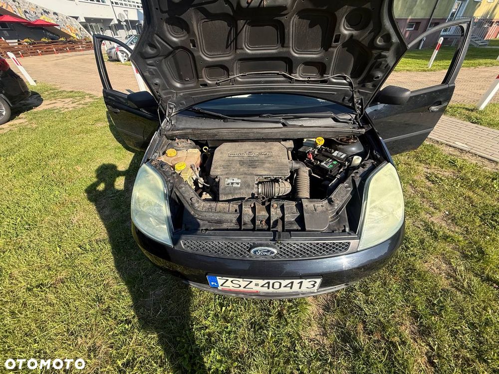 Ford Fiesta 1.3 Trend - 8