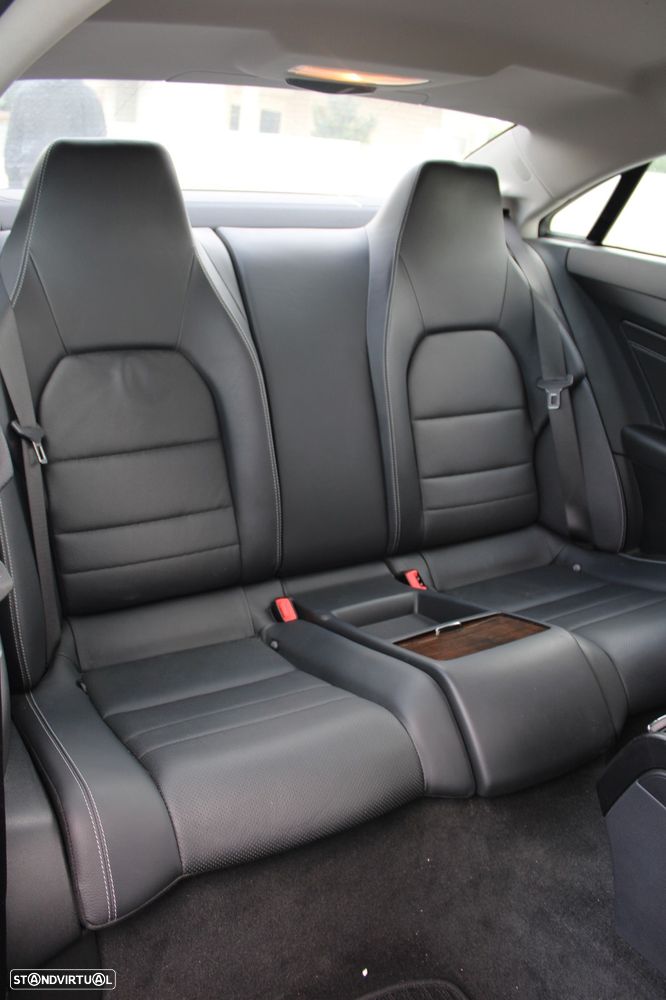 Mercedes-Benz E 200 - 5