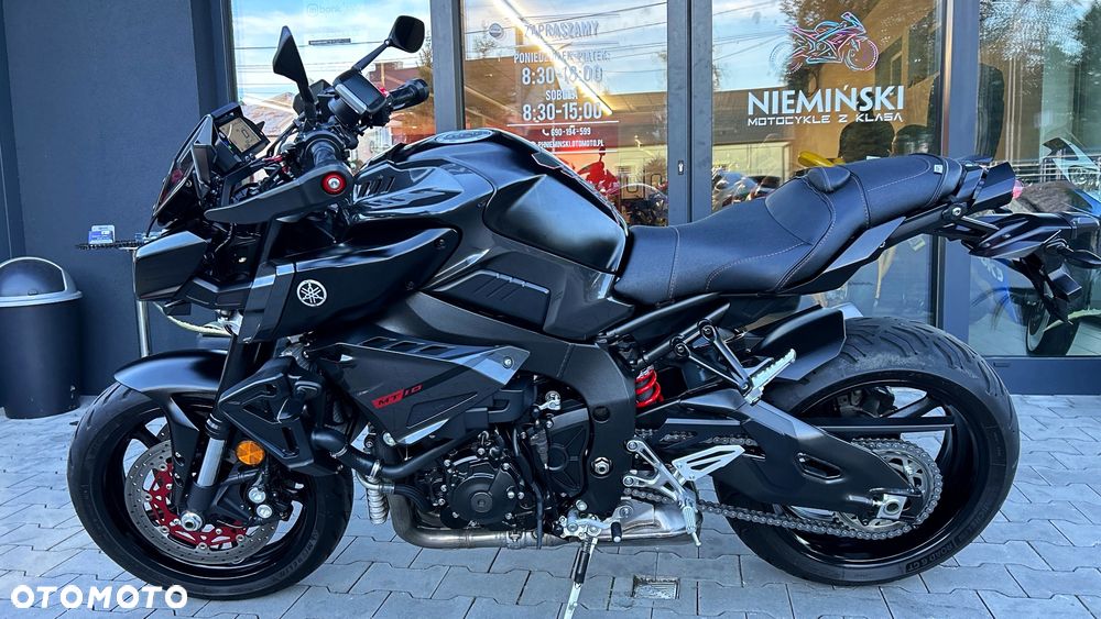 Yamaha MT - 32