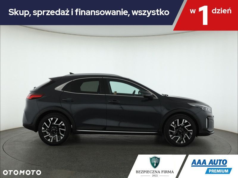 Kia XCeed - 8