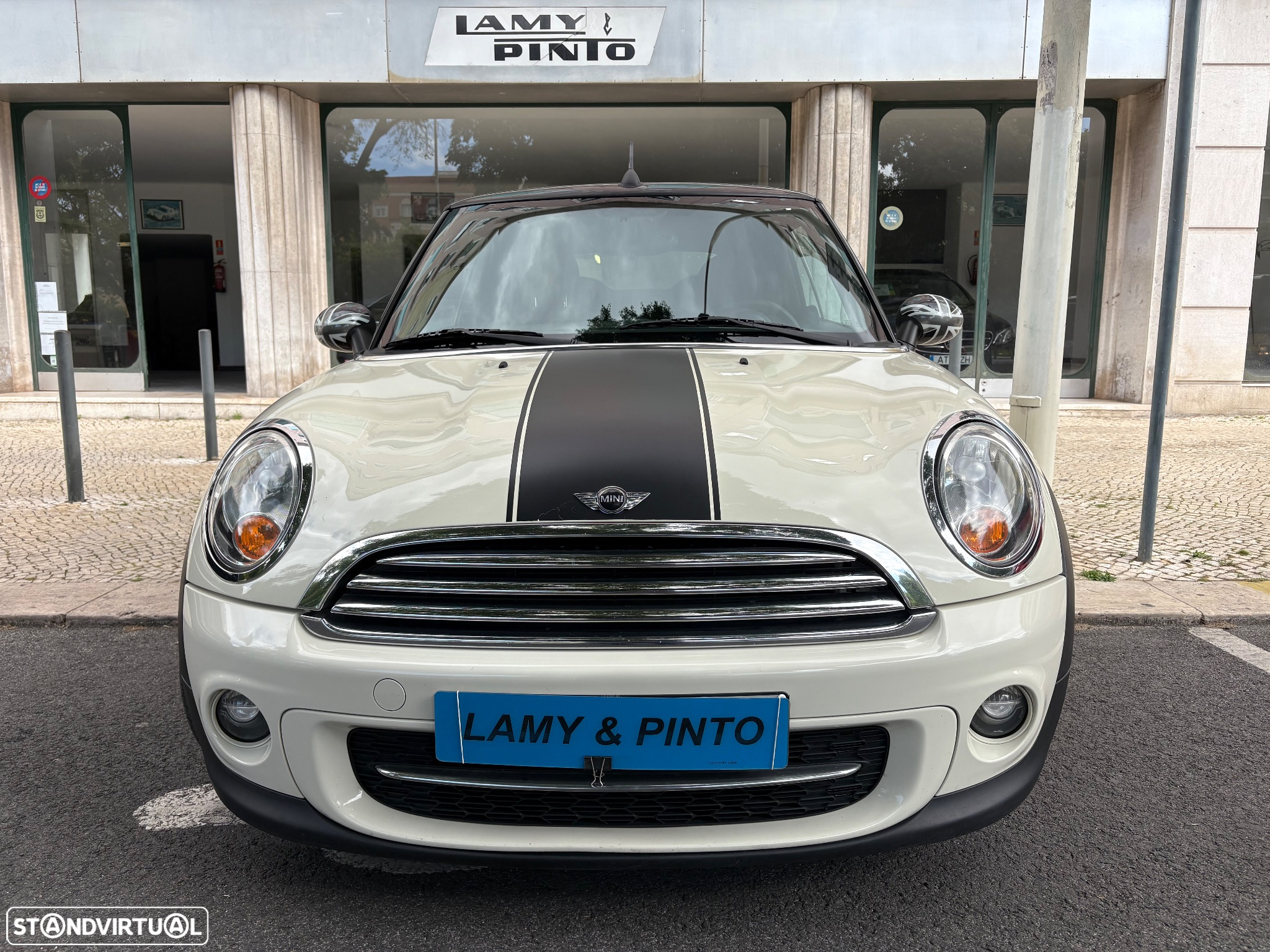 MINI Cabrio Cooper D - 2
