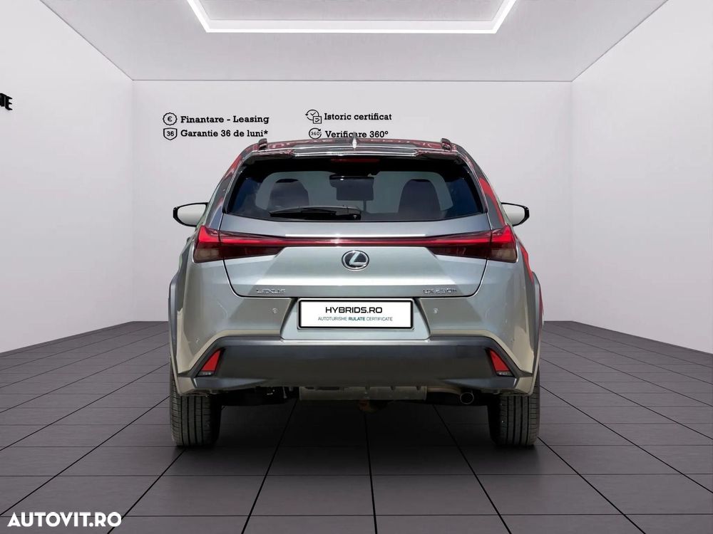 Lexus UX 250h (E-FOUR) Executive Line - 4