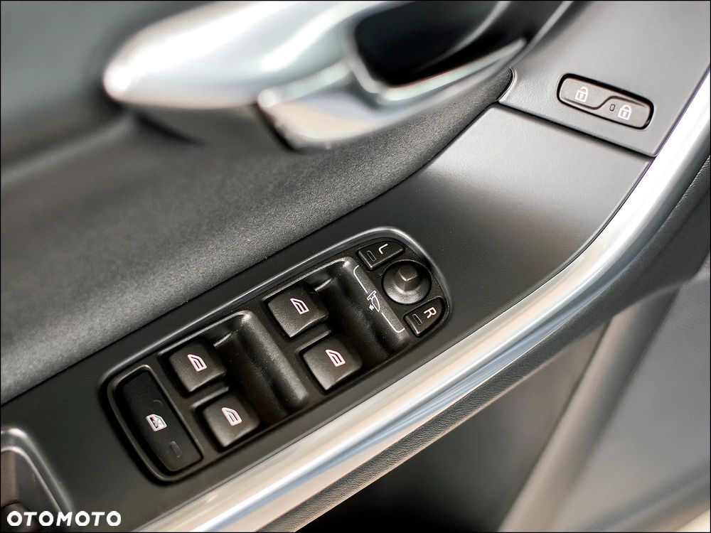 Volvo V60 D3 Geartronic Business Edition - 29