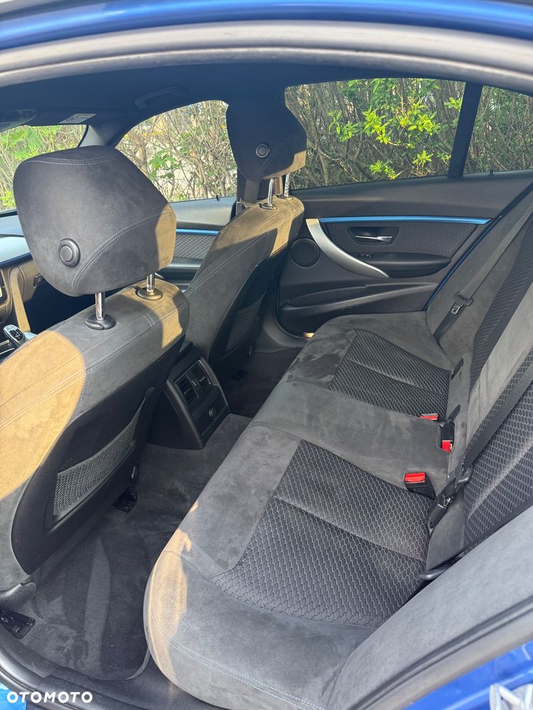 BMW Seria 3 320d M Sport - 9
