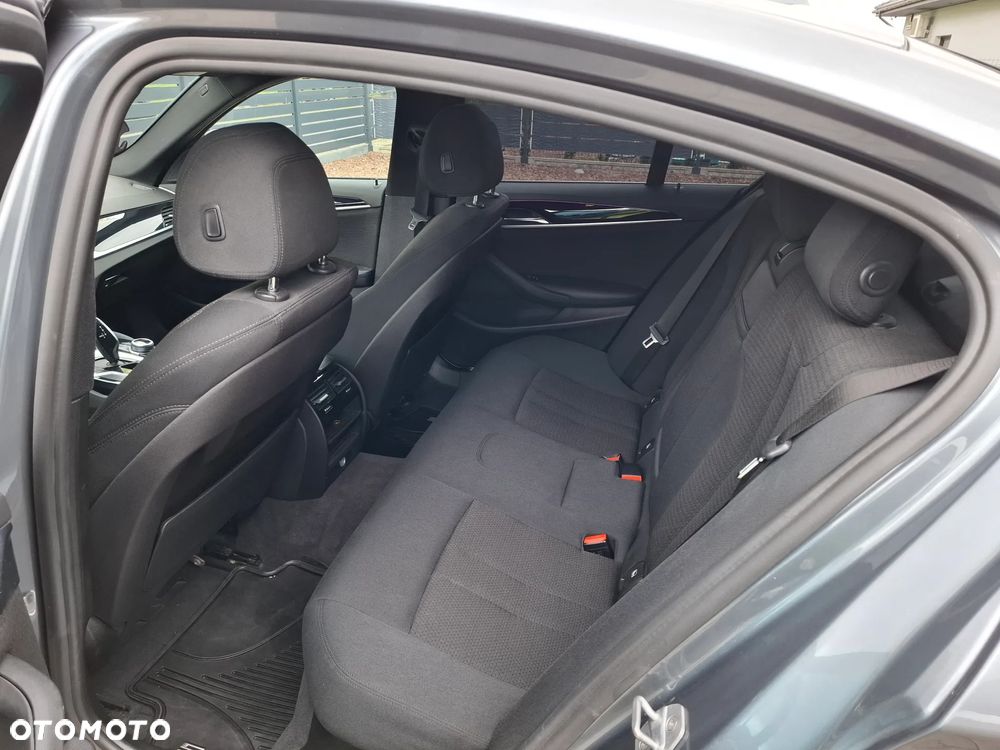 BMW Seria 5 520d Efficient Dynamics Edition - 15