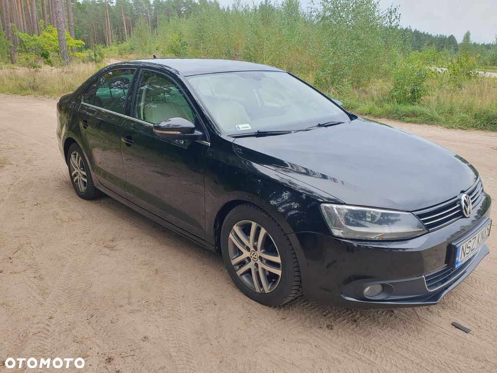 Volkswagen Jetta 2013 photo 2