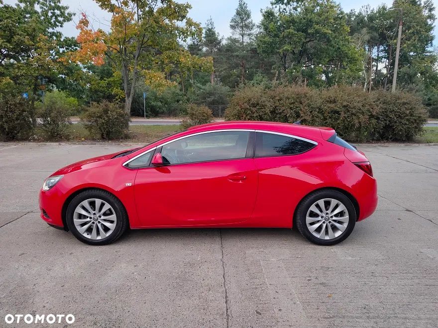 Opel Astra IV GTC 1.6 T Sport - 5