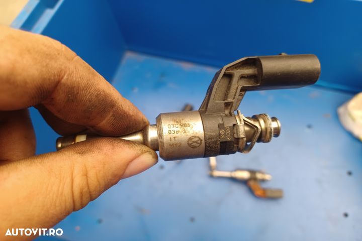 Injector benzina 031904845C Volkswagen VW Golf 5 [2003 - 2009] Plus m - 3