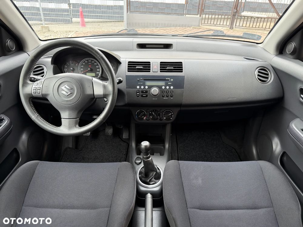 Suzuki Swift 1.3 GS / Premium 4WD - 6