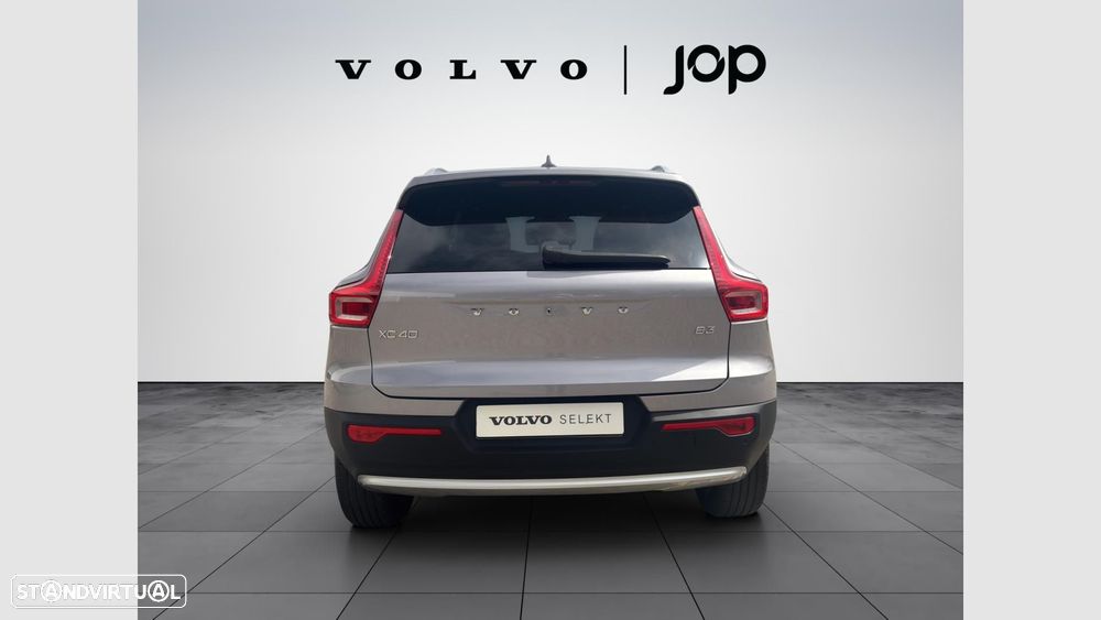 Volvo XC 40 2.0 B3 Plus Dark - 5