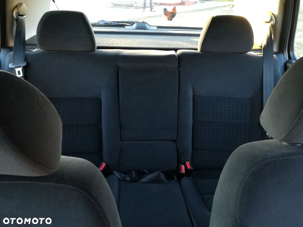 Volkswagen Golf 1.6 Comfortline - 14