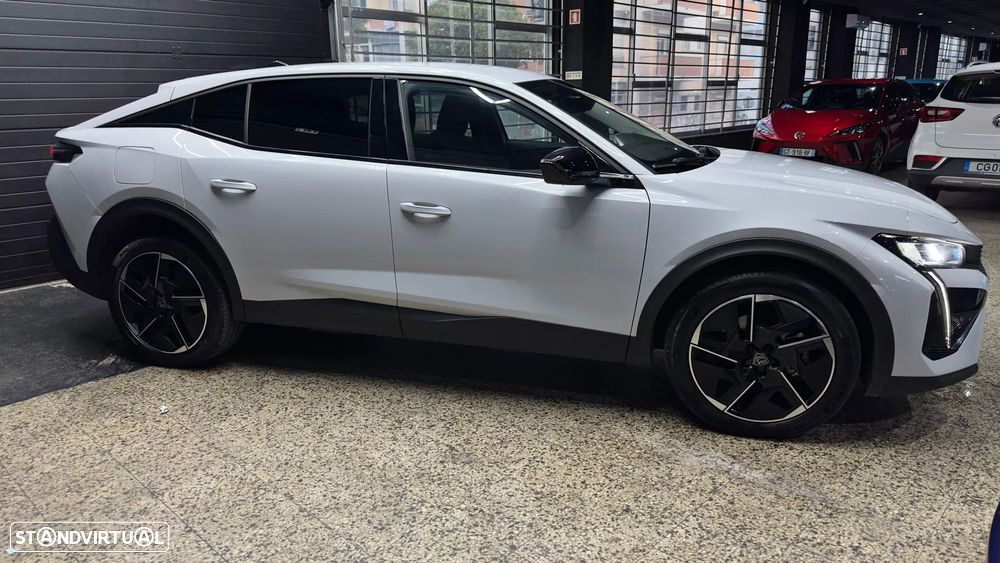Peugeot E-408 210 GT - 9