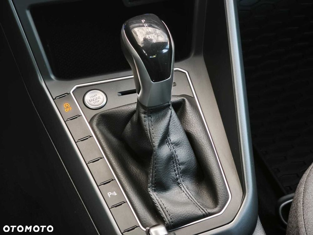 Volkswagen Polo 1.0 TSI R-Line DSG - 26
