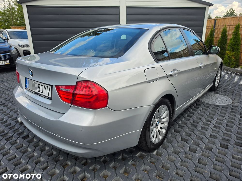 BMW Seria 3 318d DPF - 6