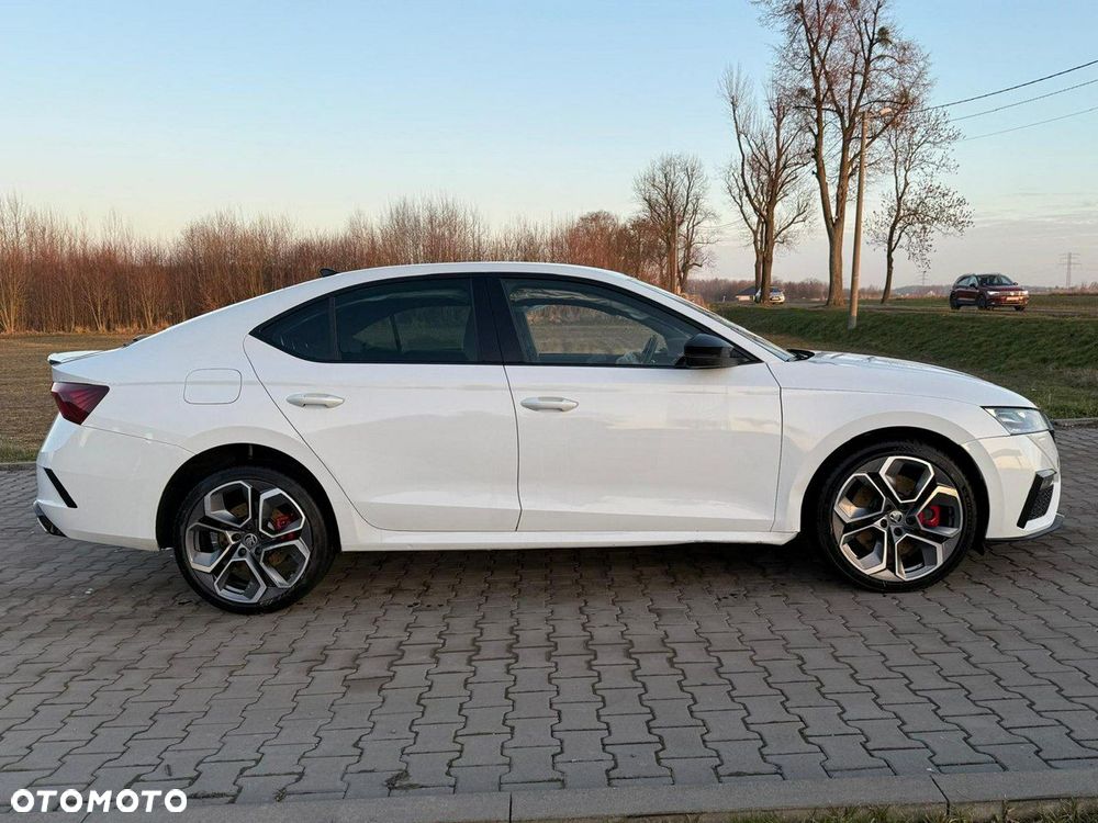 Skoda Octavia 2.0 TSI RS DSG - 2