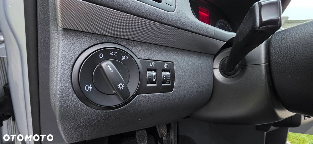 Volkswagen Touran 1.6 Trendline - 22