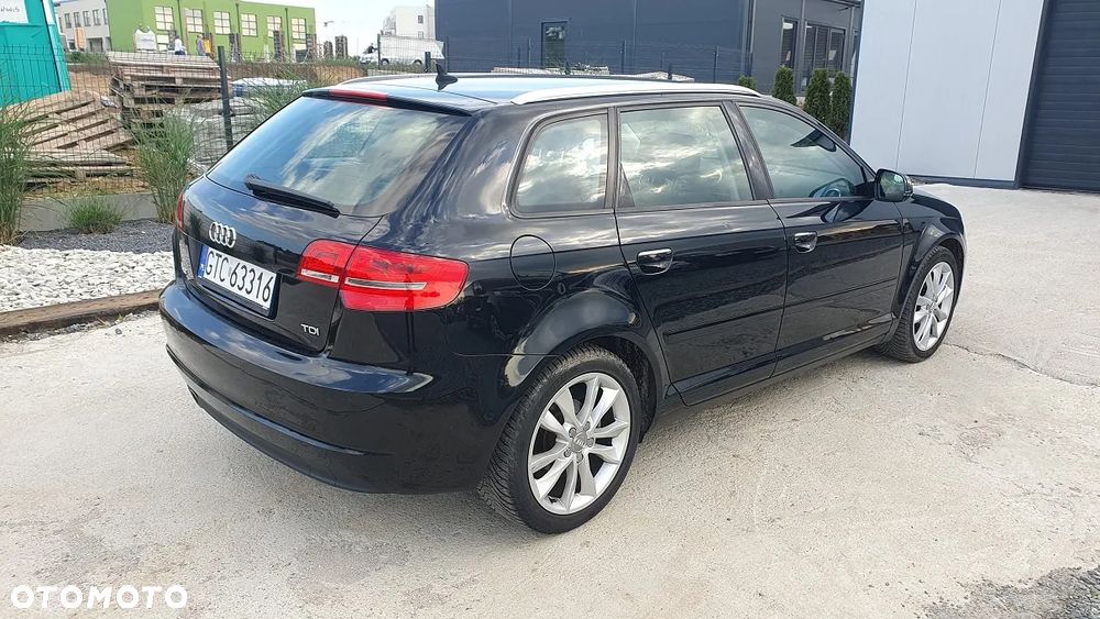 Audi A3 Sportback 2.0 TDI Attraction - 2