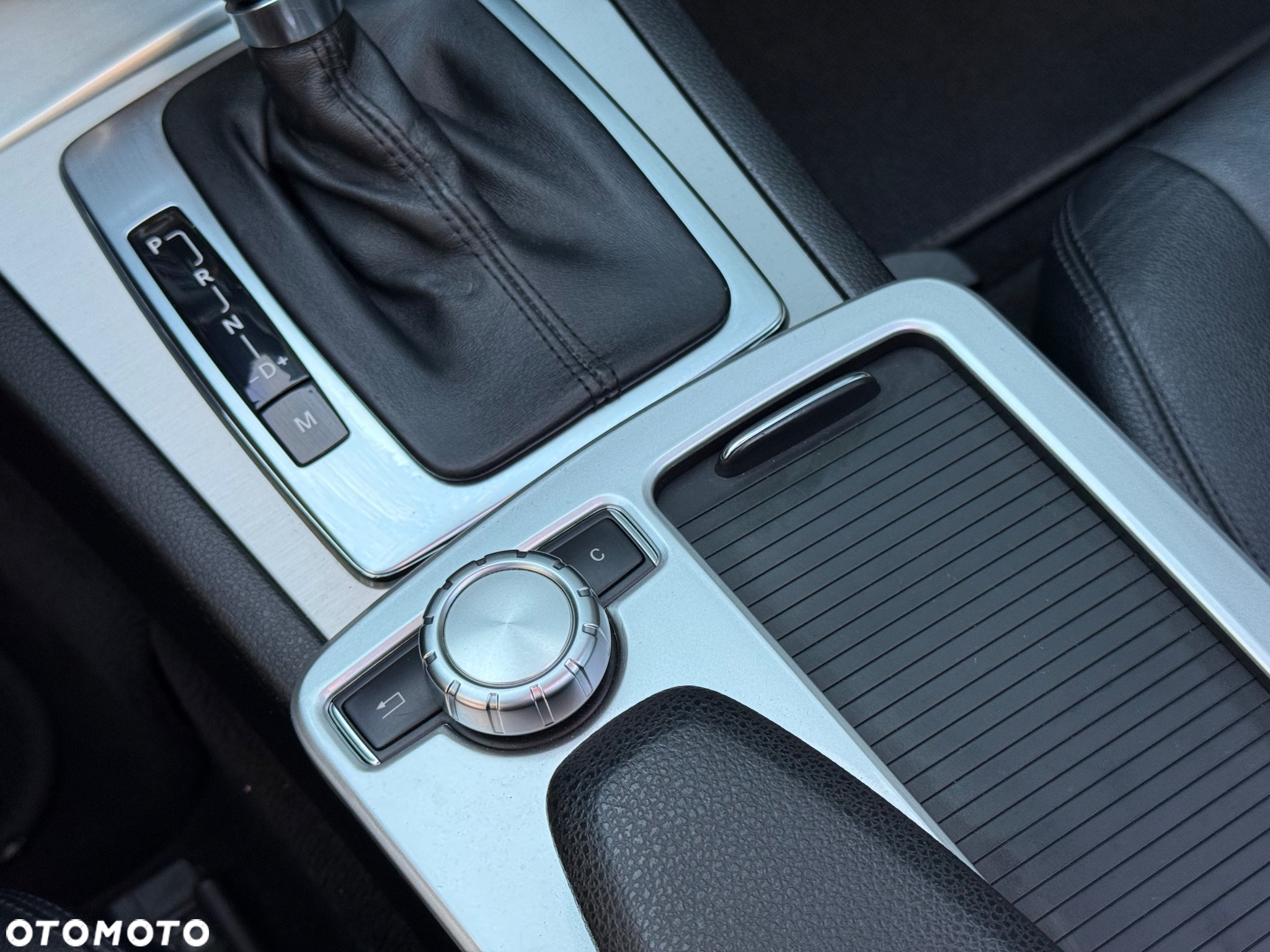 Mercedes-Benz Klasa C 250 (BlueTEC) d T 7G-TRONIC AMG Line - 28
