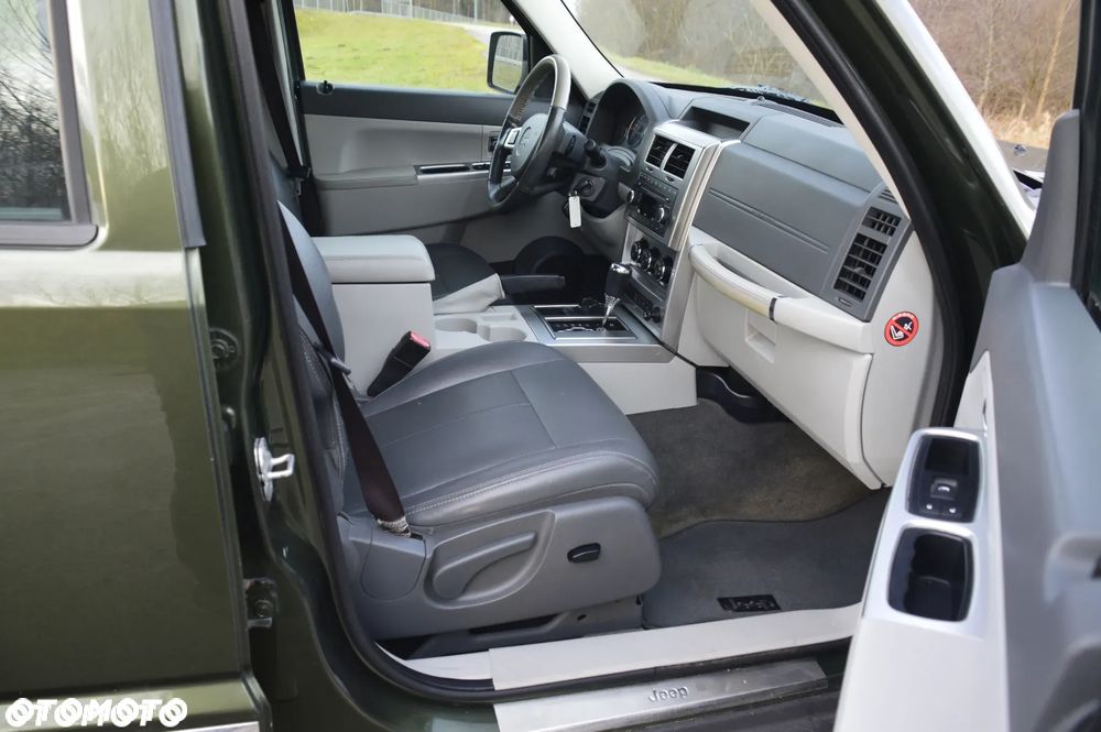 Jeep Cherokee 3.7 Limited - 8