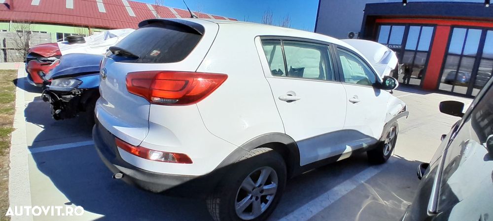 Dezmembram KIA Sportage 1.6 GDI G4FD - 4