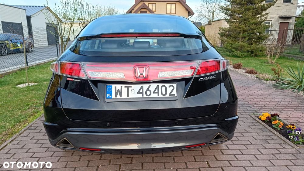 Honda Civic 1.8 Executive - 3