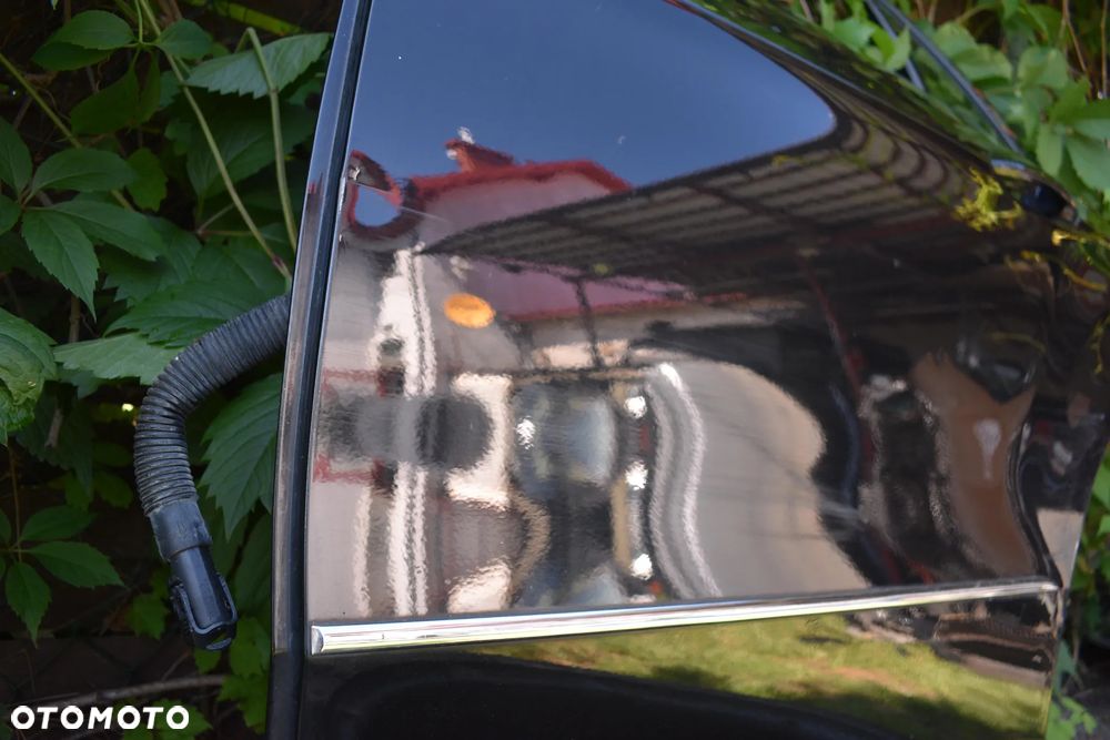 MERCEDES W212 KOMBI DRZWI LEWE TYLNE 197 ORG - 3