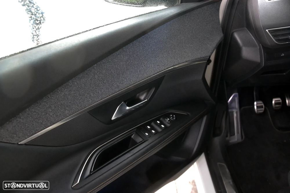 Peugeot 3008 1.2 PureTech GT Line - 19