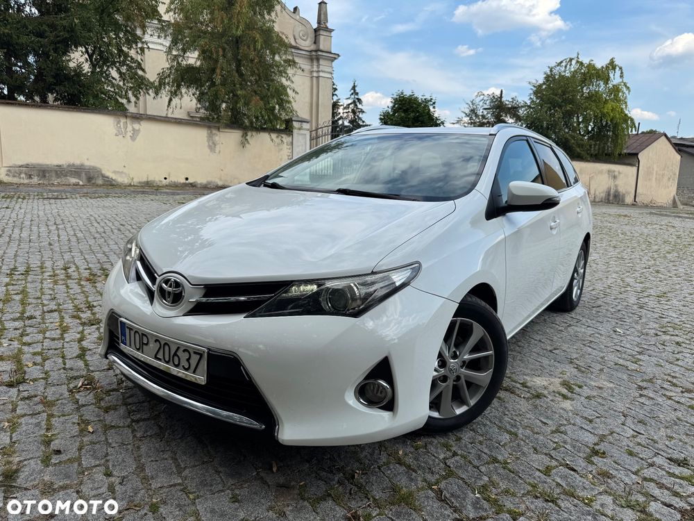 Toyota Auris 1.4 D-4D Comfort - 2