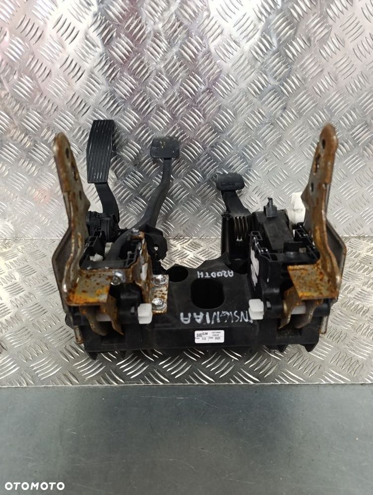 Pedały komplet manual opel insignia a - 3