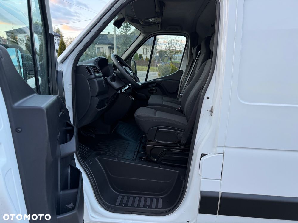 Renault Master - 24
