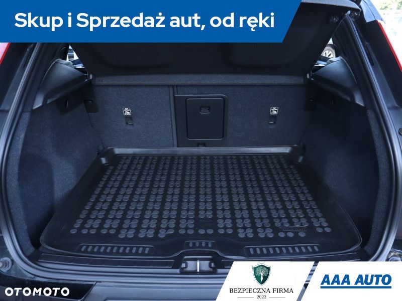 Volvo XC 40 - 15