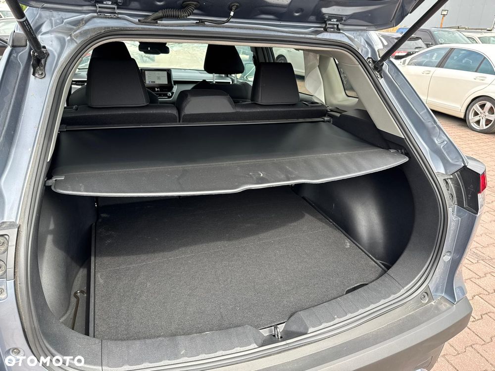 Toyota Corolla Cross - 24