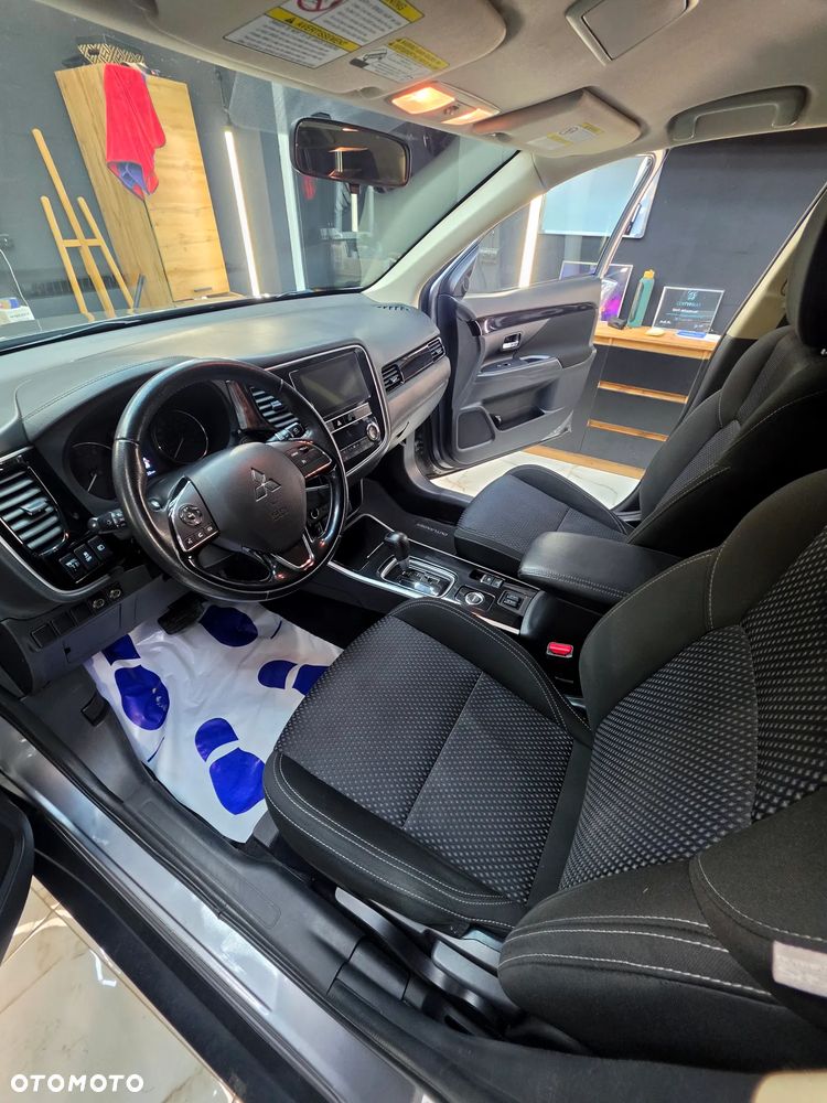 Mitsubishi Outlander 2.4 SE CVT - 8