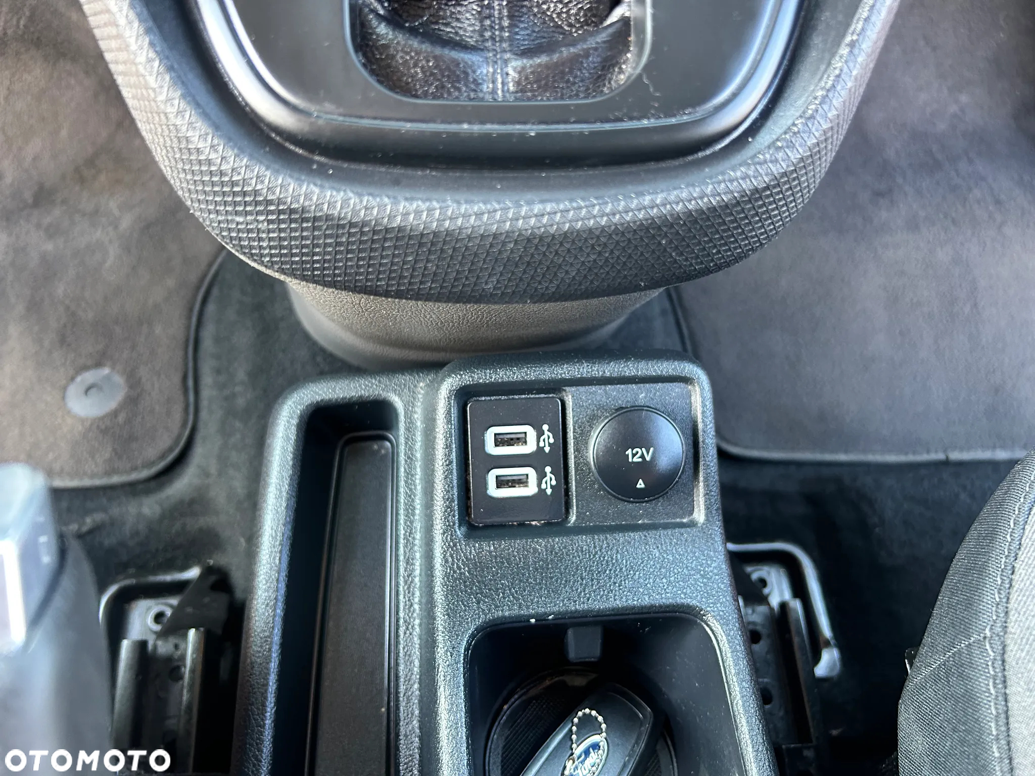 Ford Tourneo Connect 1.5 EcoBlue Titanium PowerShift - 37