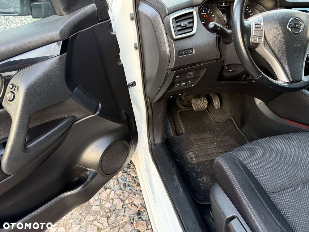 Nissan Qashqai - 10
