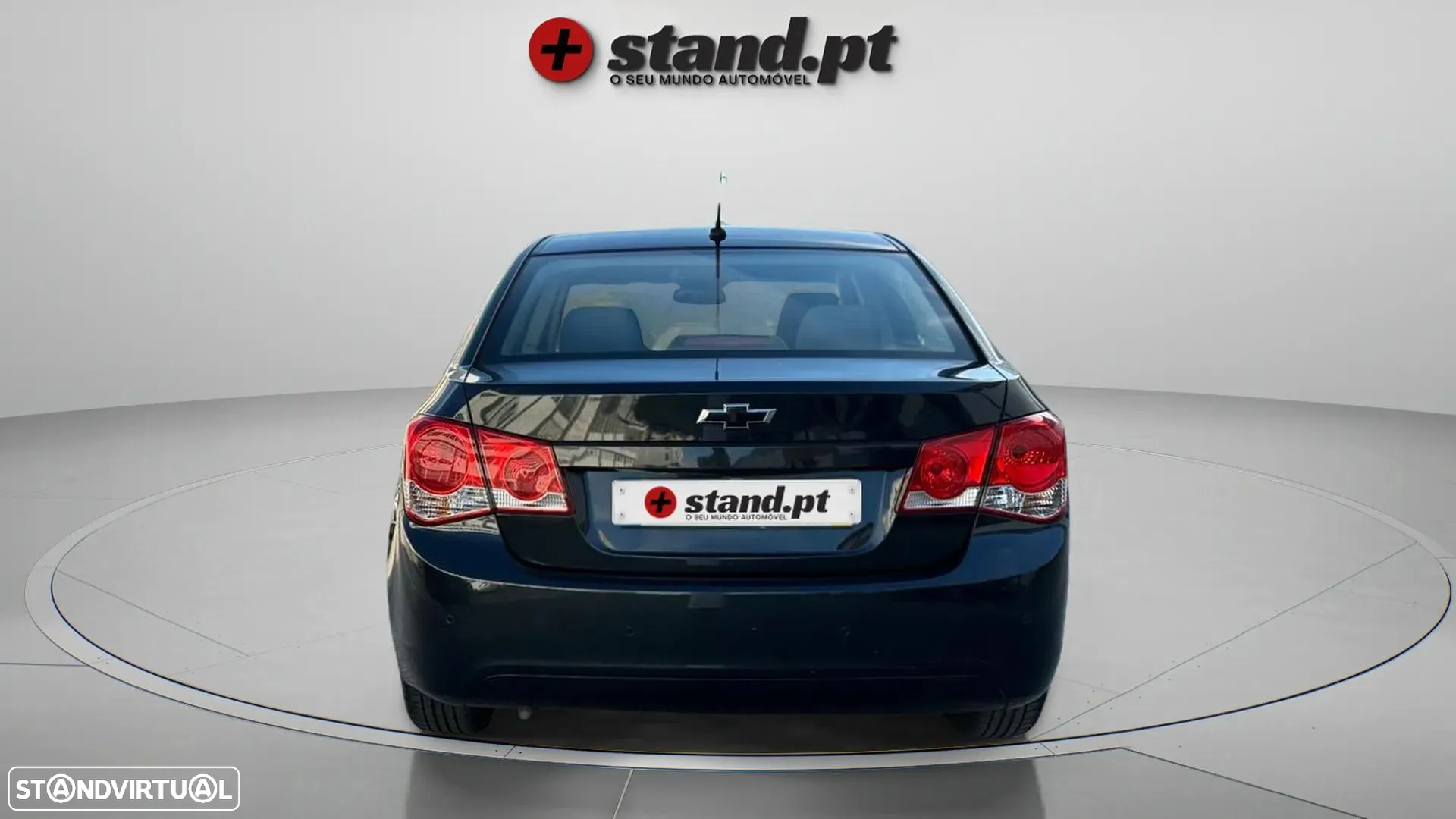 Chevrolet Cruze 1.6 LS - 6
