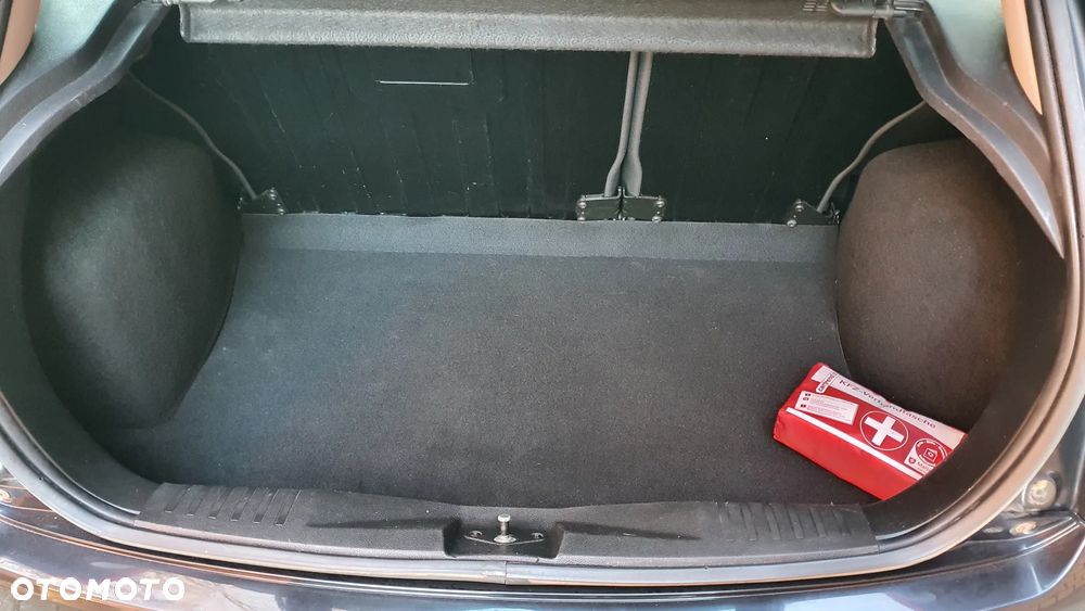 Ford Fiesta 1.3 Ambiente - 20